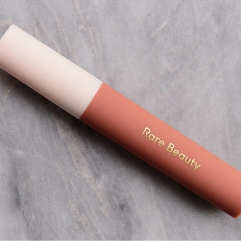 RARE BEAUTY LIP SOUFFLE MATTE CREAM LIPSTICK - ELEVATE COLOR